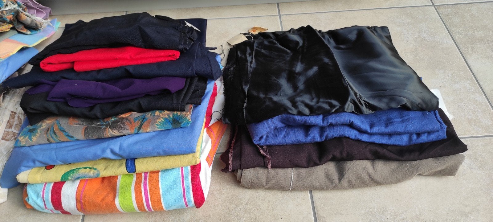 Retro/vintage kwaliteits stoffen,2 volle dozen, allerlei afm, Ophalen