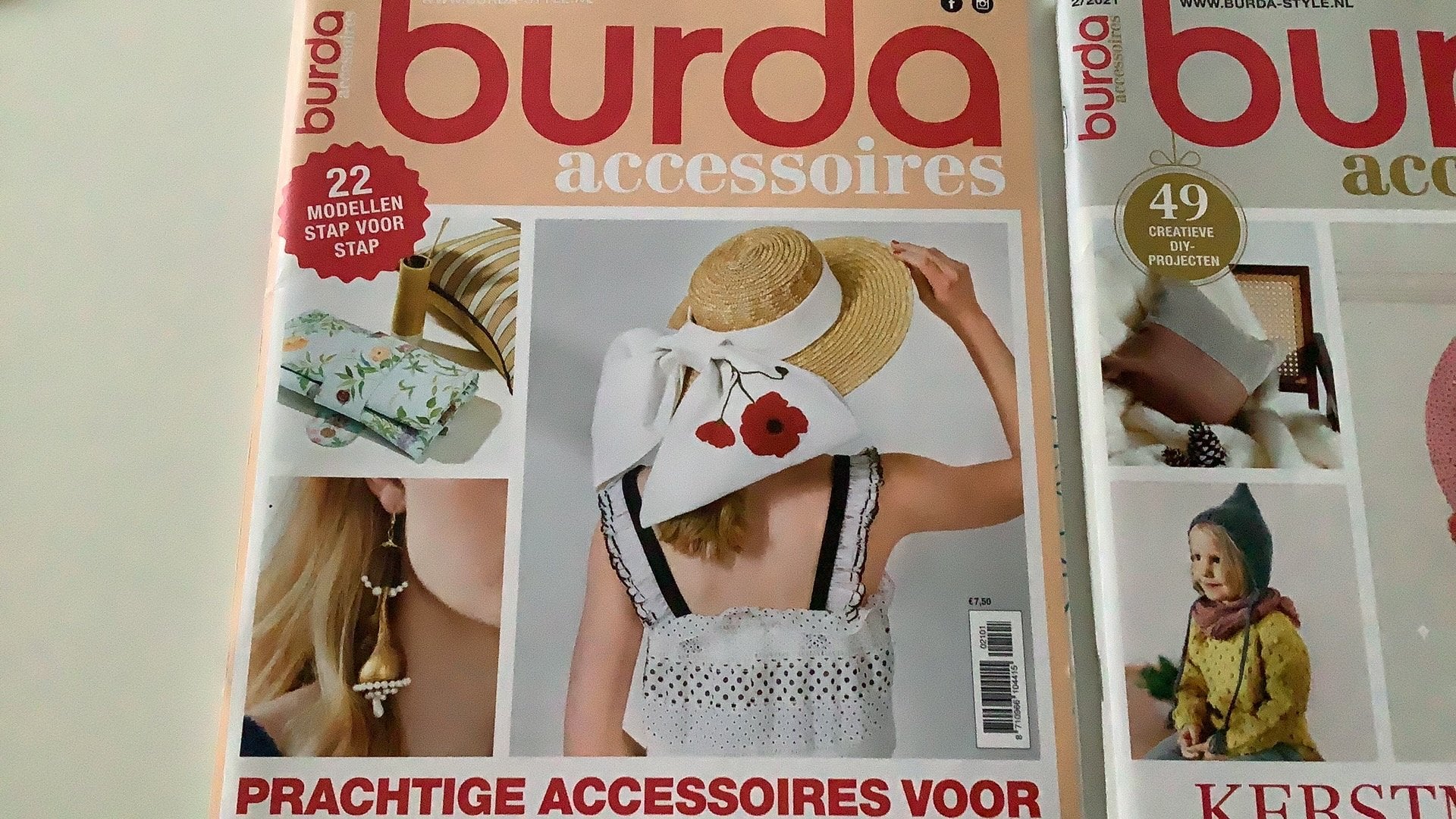 Naaitijdschrift Burda accessoires, Livres, Journaux & Revues, Enlèvement ou Envoi, Comme neuf, Sports et Loisirs
