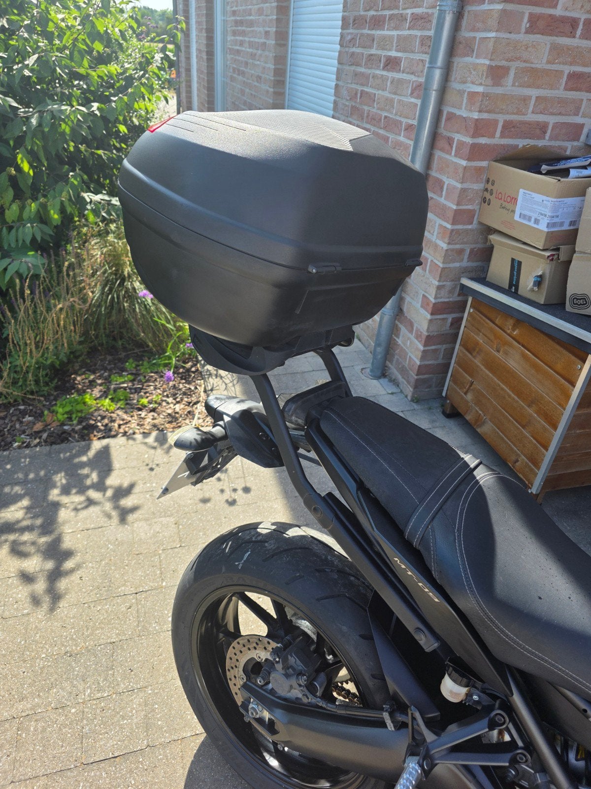 Kappa/ Givi top case & support - MT09 MT-09, Motos, Enlèvement