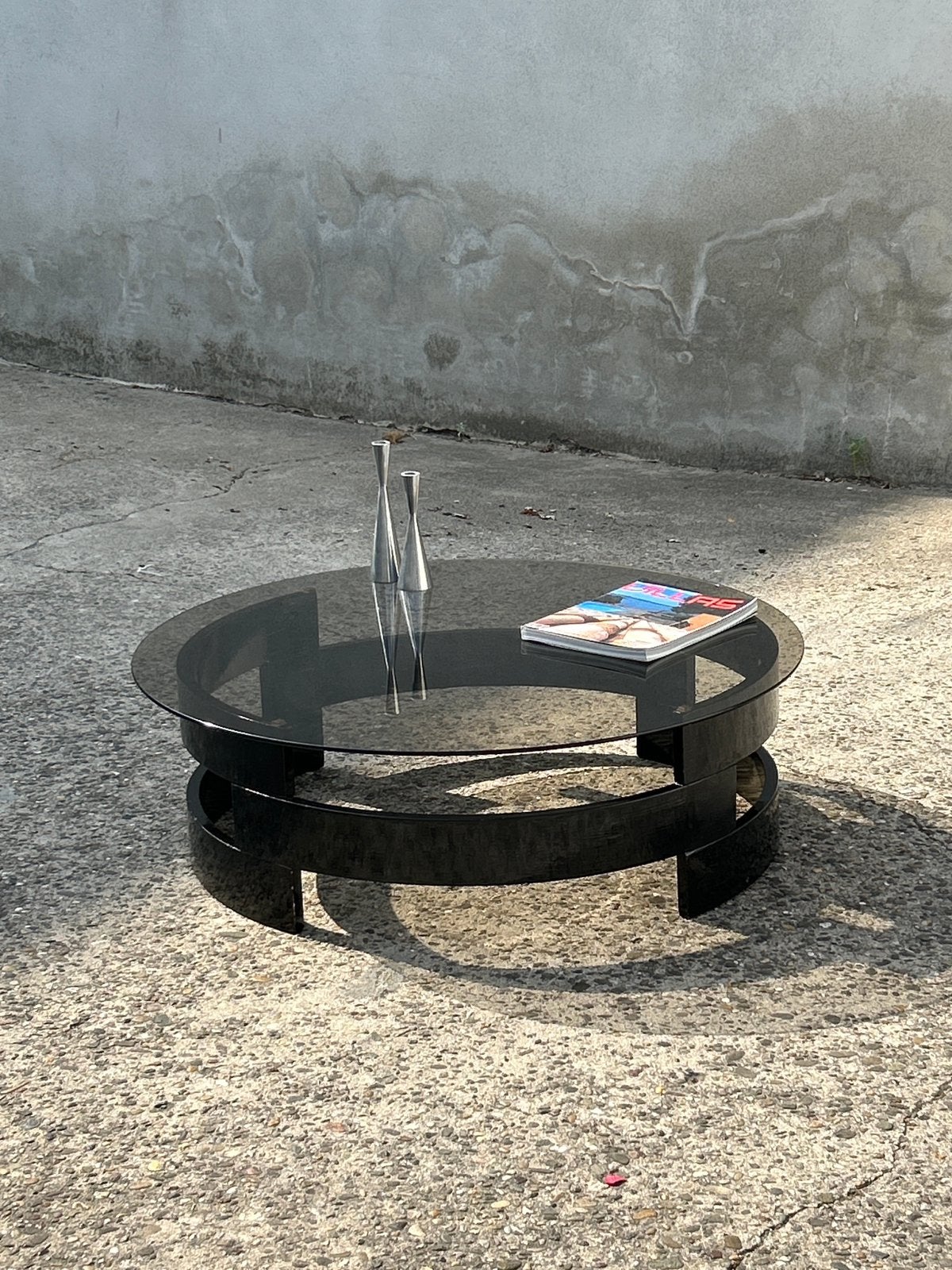 Vintage space age salontafel met rookglas – Ø 100 cm, Huis en Inrichting, Minder dan 45 cm, Rond, Ophalen of Verzenden, Glas