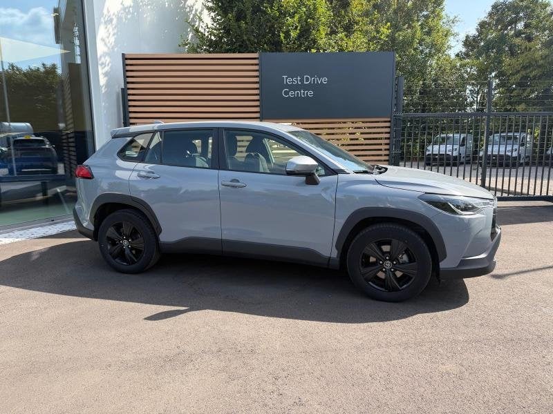 Toyota Corolla Cross Dynamic, Autos, Toyota, Argent ou Gris, Achat, Euro 6, Entreprise
