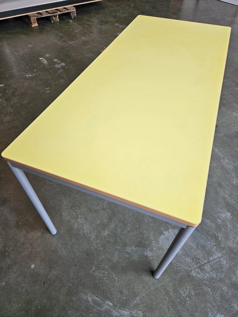 Table rectangulaire structure acier plateau mélaminé, Maison & Meubles, Bureaux, Bureau d'ordinateur, Enlèvement ou Envoi, Métal