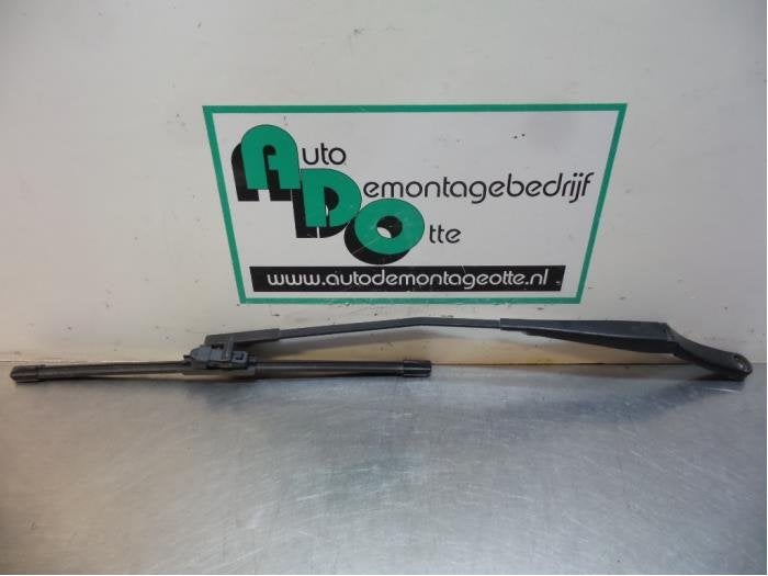 Ruitenwisserarm voor van een Volkswagen Golf Plus (Golf Plus, Gebruikt, -, Volkswagen, -
