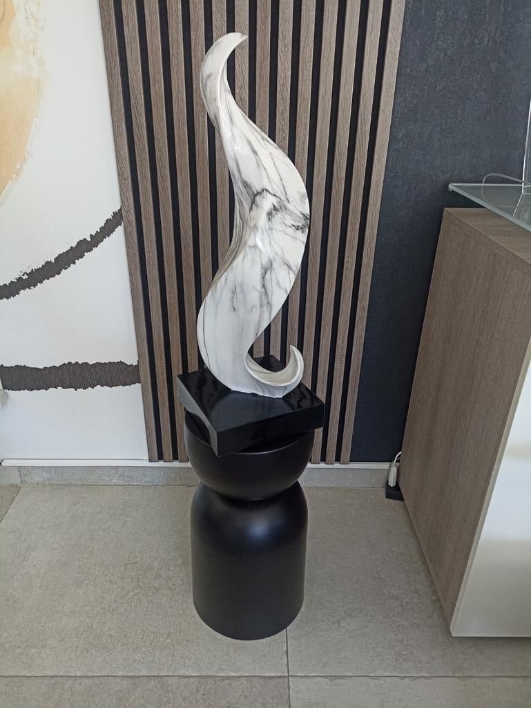 Moderne decoratie, wit en grijs h 62cm, Ophalen, 62 cm, Decoratieobject, Steen/keramiek