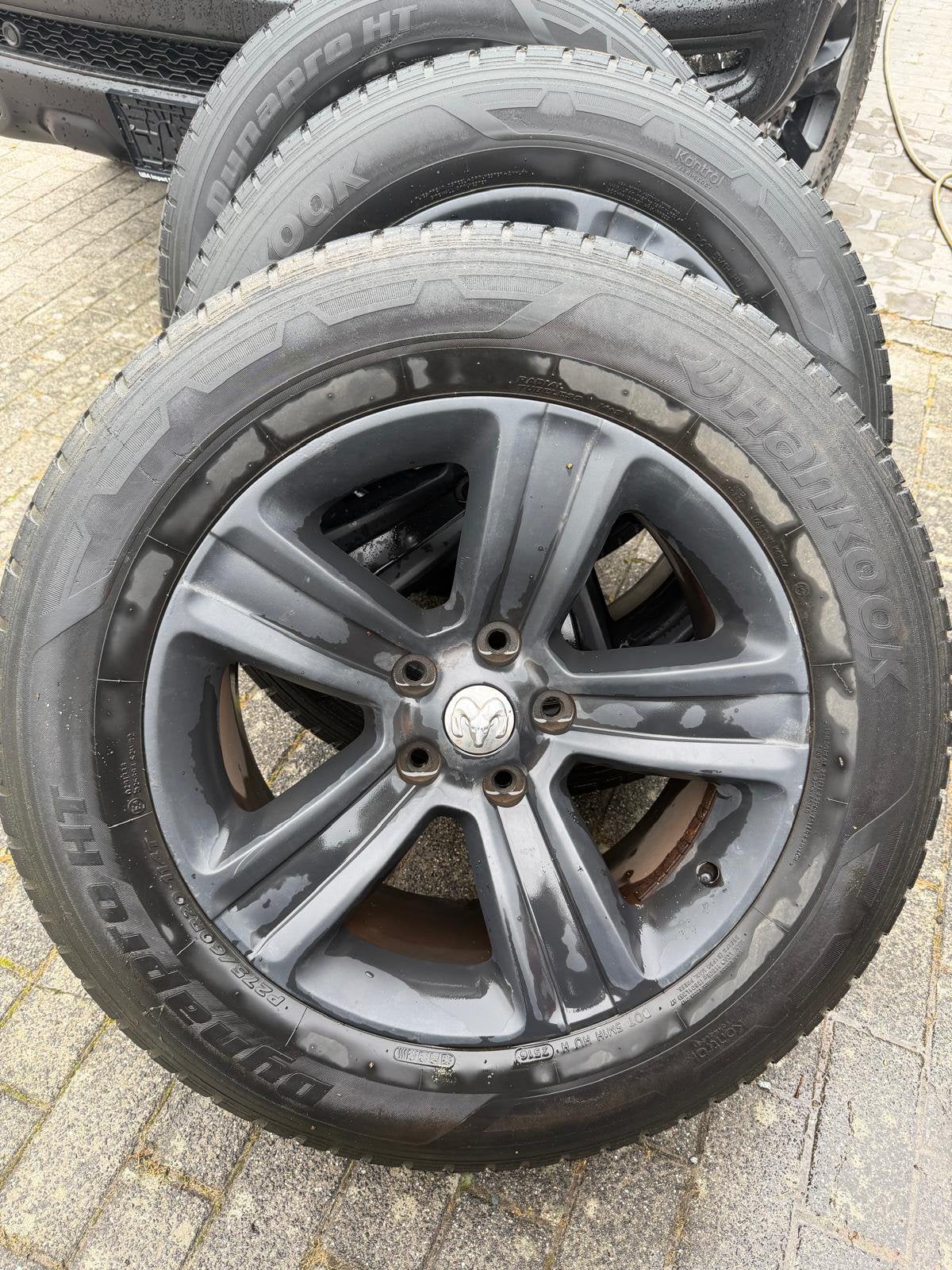 Dodge ram banden, Ophalen, Gebruikt, 275 mm, Band(en)