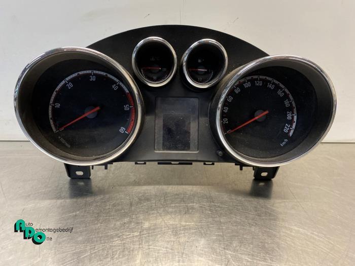 Instrumentenpaneel van een Opel Meriva (Meriva B 10-), Gebruikt, -, -, Opel
