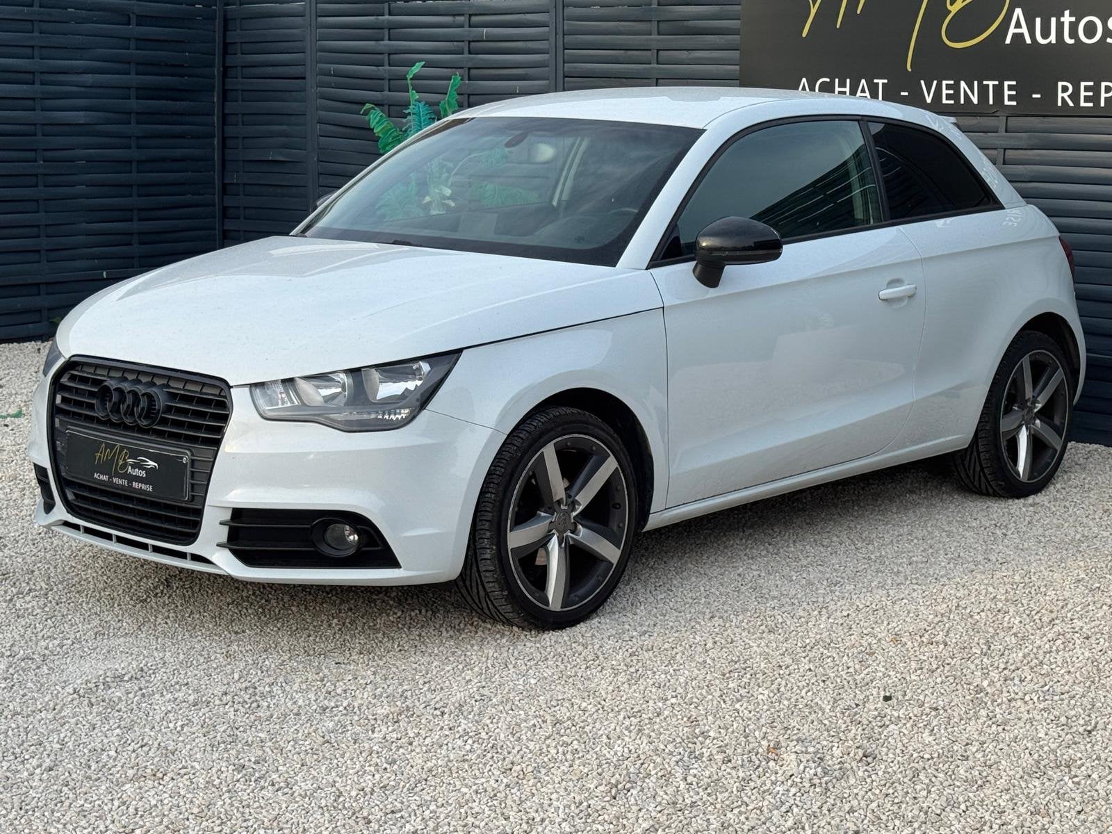 Audi A1 1.2 TFSI*/*GPS+CARNET+CLIM*/*, Auto's, Audi, Stof, A1, 4 cilinders, Wit
