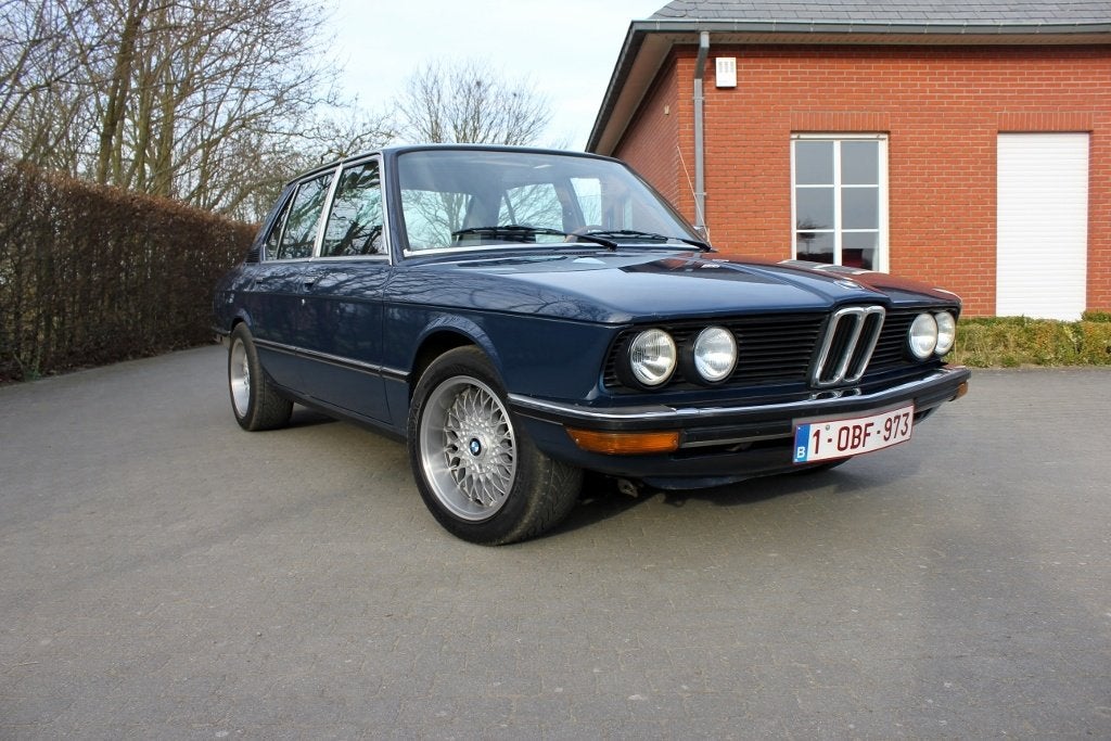 BMW 518 e12 (1978) Oldtimer – Iconische sharknose, foto 9
