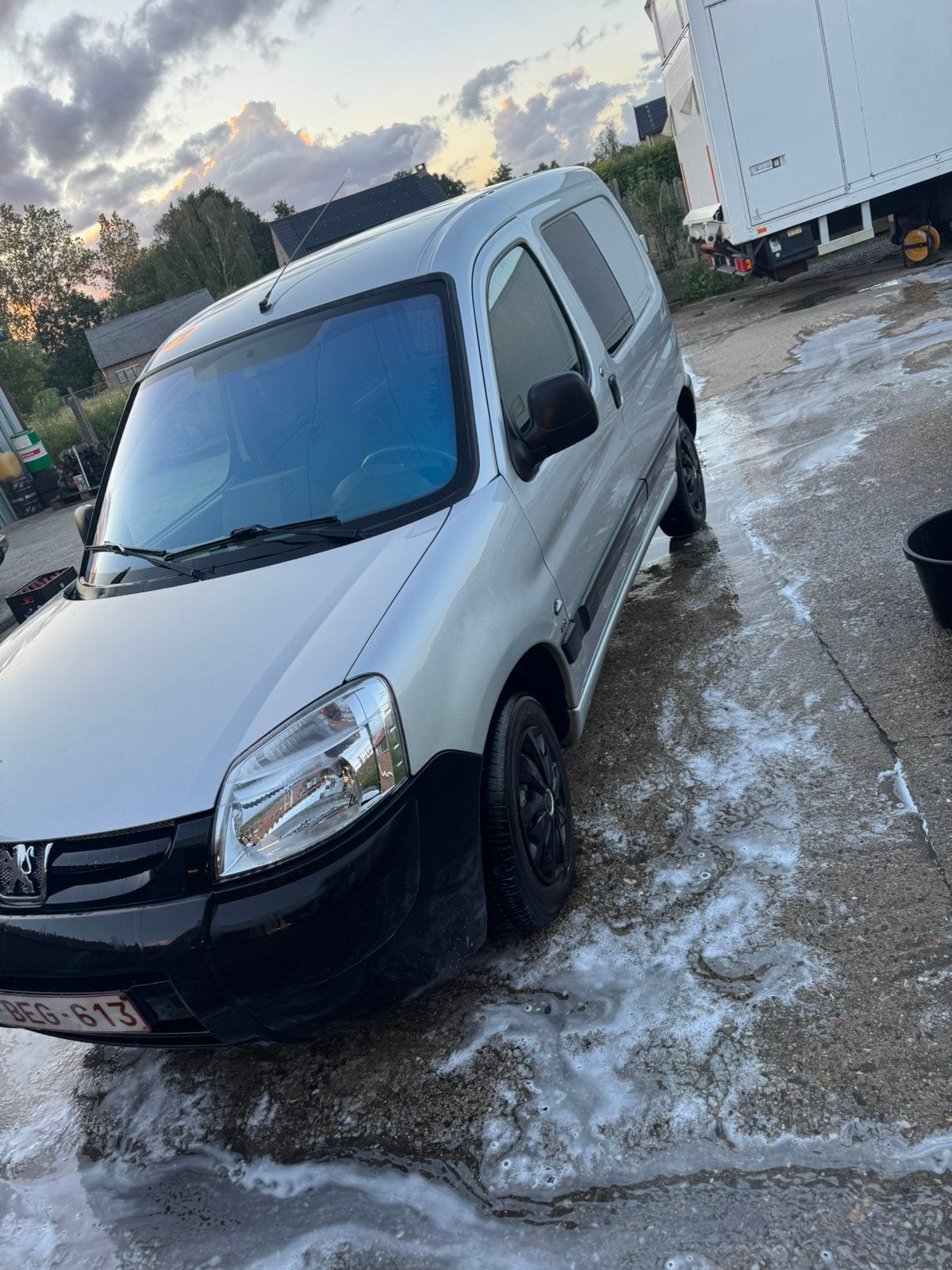 Peugeot partner 2.0hdi airco, Auto's, Bestelwagens en Lichte vracht, Particulier, Apple Carplay, Peugeot, Diesel, Ophalen