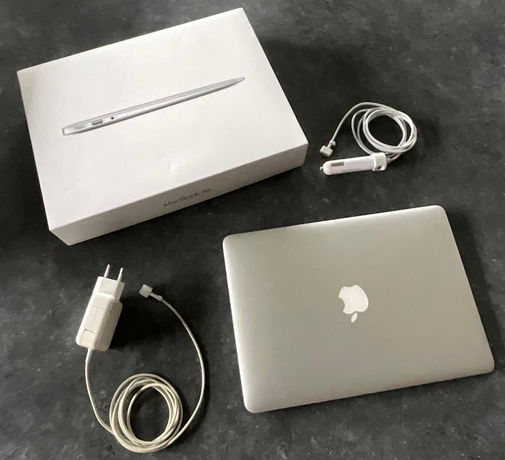 Apple MacBook Air 13” Early 2015 - met oplader en caradapter, Gebruikt, 13 inch, Ophalen of Verzenden, Azerty