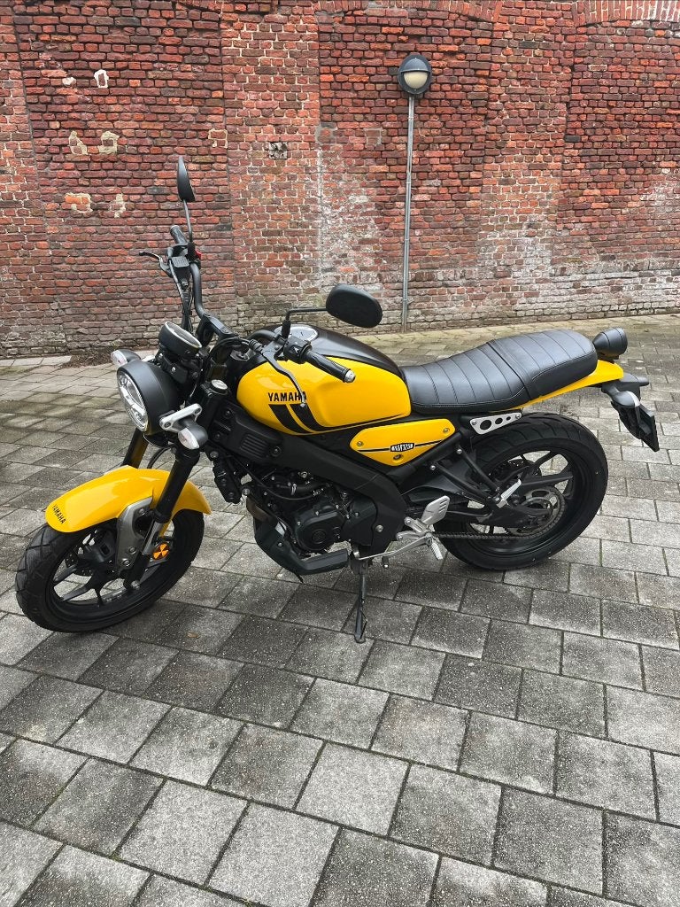 Moto Yamaha XSR 125 jaune, ABS, Occasion, Permis Moto A1 minimum, Particulier