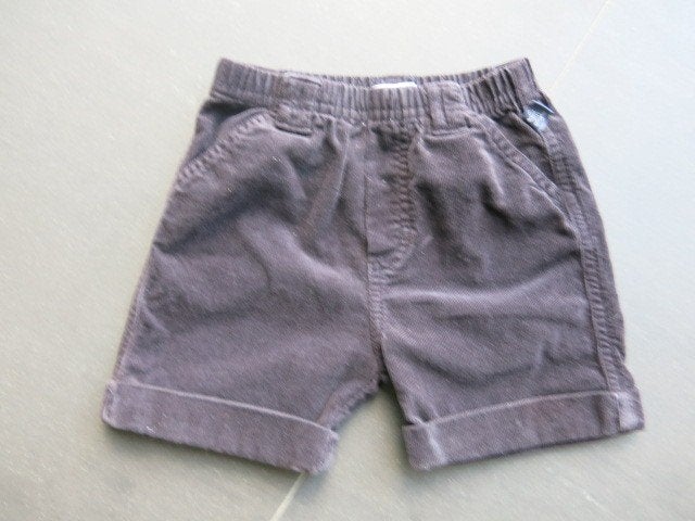 Veloure shortje van P'tit filou (maat 74), Gebruikt, Broekje, Meisje, Ophalen of Verzenden