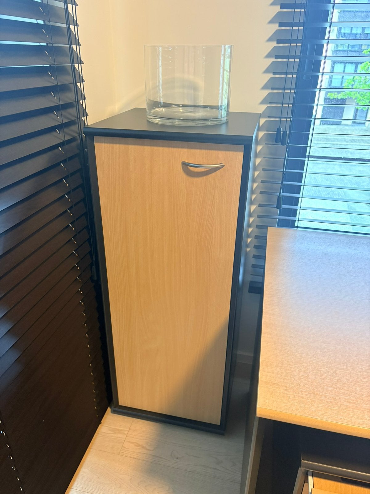 Kasten zwart/hout, Ophalen, Zo goed als nieuw
