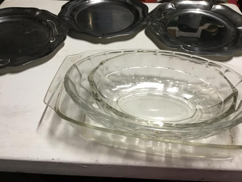 3 inox schotels en 1 Pyrex schotel +glazen schotels, Huis en Inrichting, Ophalen, Overige materialen, Zo goed als nieuw, Overige stijlen