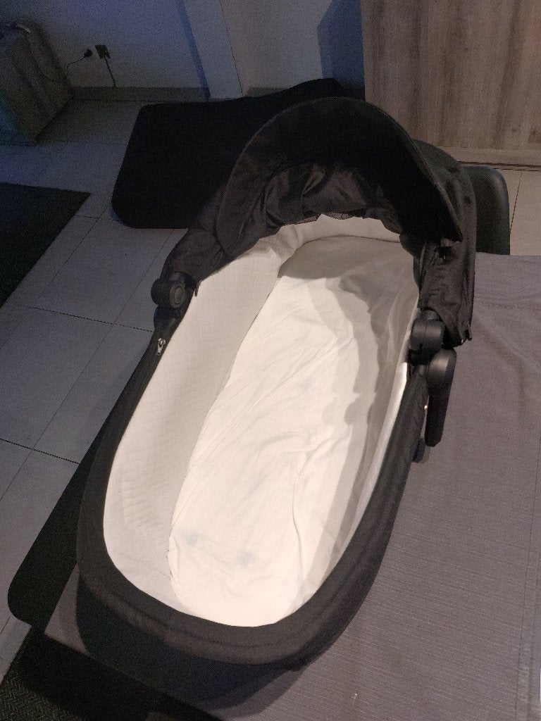Thule Draagmand Sleek Bassinet Midnight Black, Ophalen, Nieuw, Kinderwagen, Overige merken