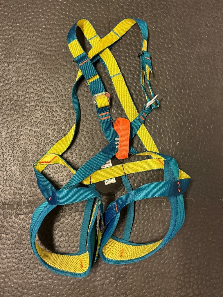 Simond Kinderklimgordel – Zo goed als nieu, Sport en Fitness, Ophalen, Zo goed als nieuw, Klimsport-accessoire