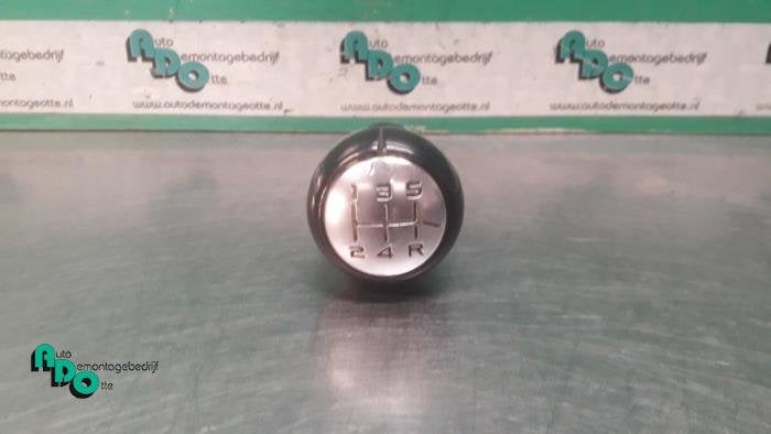 Pommeau levier de vitesse d'un Peugeot Expert (Expert 07-), -, 3 mois de garantie, Utilisé, -