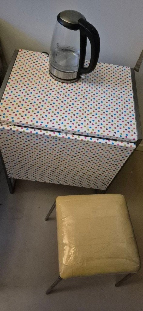 Folding Table – Refurbished with Decorative Finish, Maison & Meubles, Tables | Tables de salon, 50 – 75, 50 à 100 cm, Enlèvement