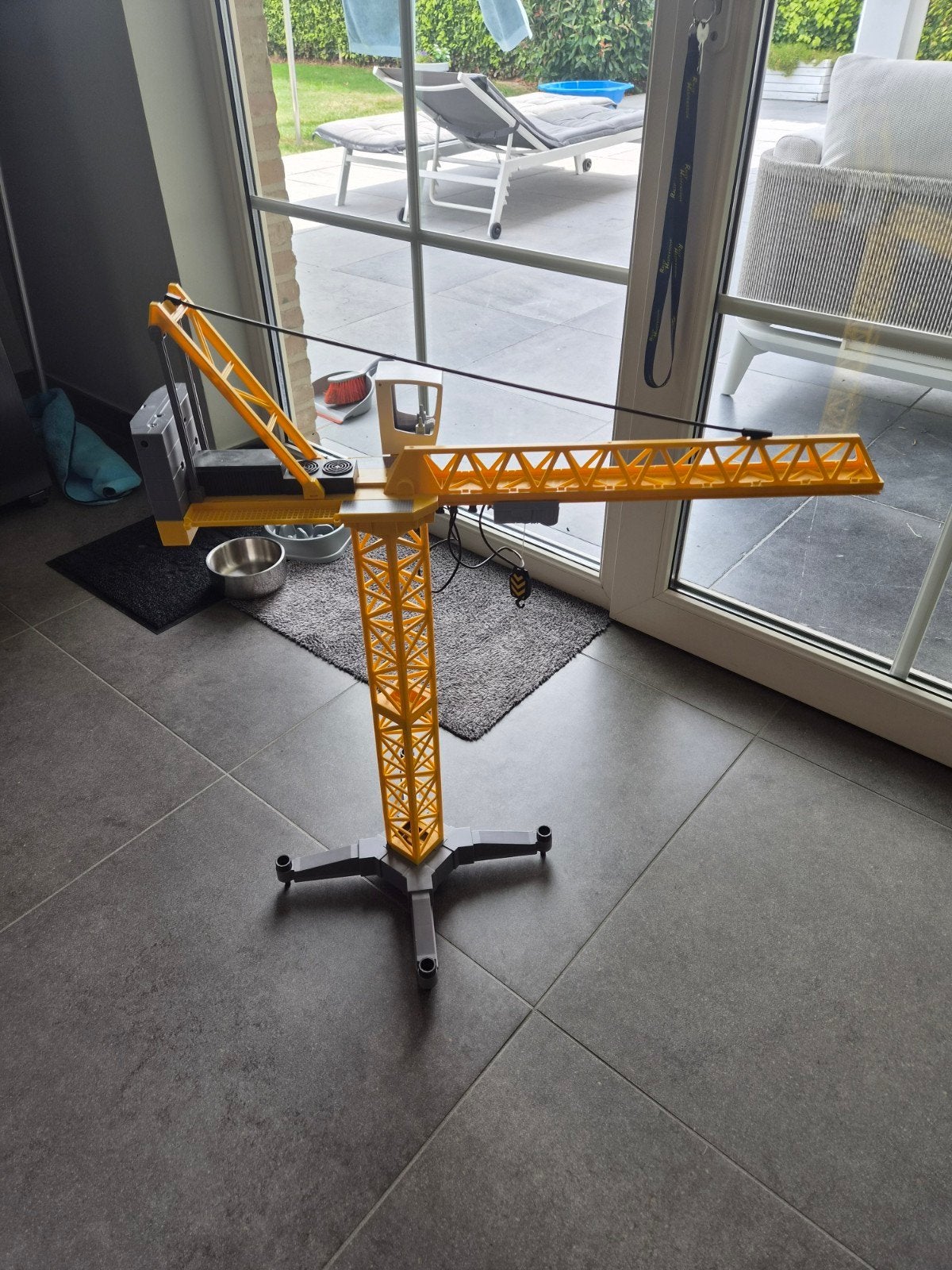 Grue jaune Playmobil, Enlèvement