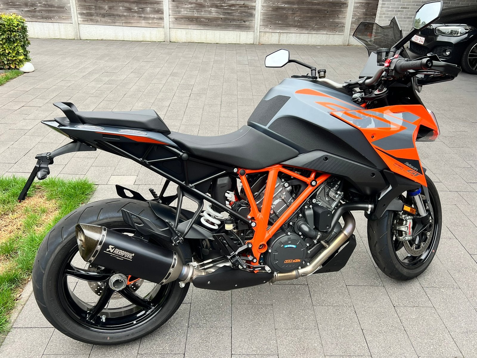 KTM 1290 Super Duke GT (2023) /8200 km/Teck Pack/Akrapovic., Tourisme, Occasion, Plus de 35 kW, Poignées chauffantes