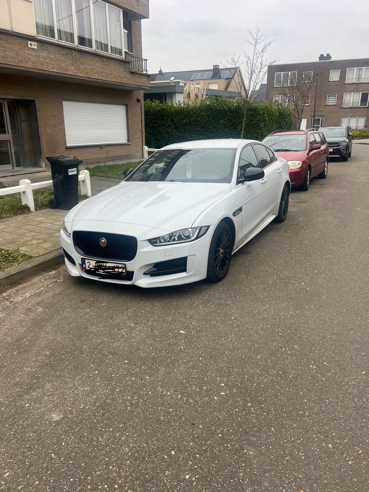 Jaguar Xe 2017, Autos, Achat, Euro 6, Noir, 5 portes