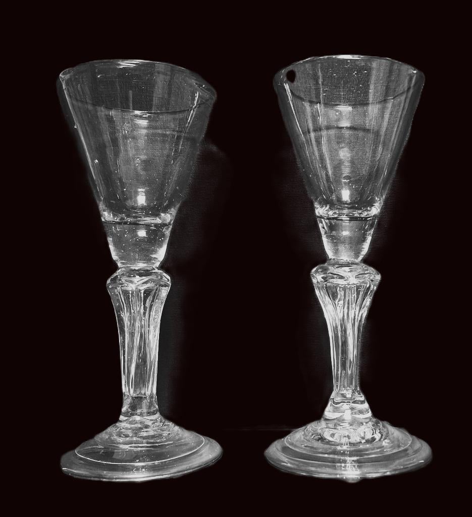 Verres à vin Piédestal C1745, Enlèvement ou Envoi