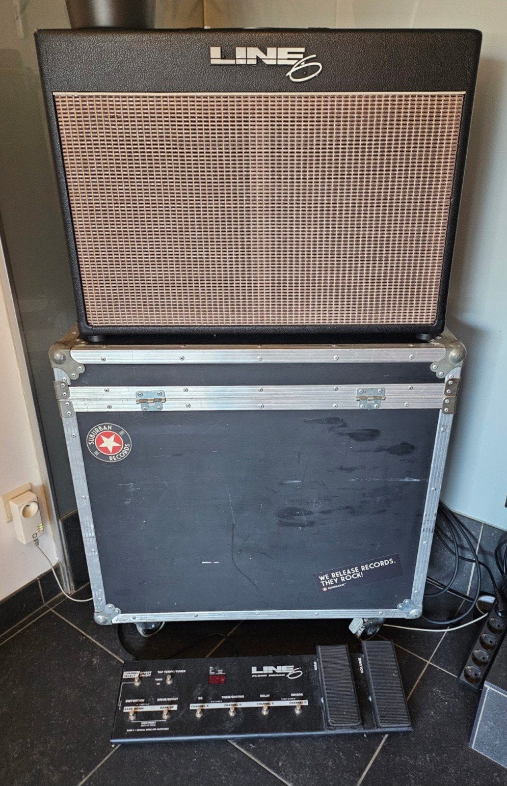 line 6 flextone 2 xl gitaar versterker+floorboard+flightcase, Muziek en Instrumenten, Ophalen, Gebruikt, Gitaar, 50 tot 100 watt