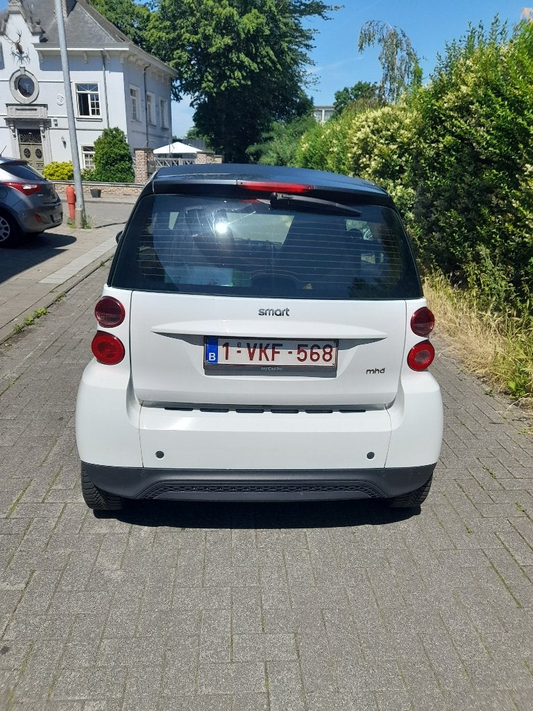 smart, Autos, Smart, Particulier, ForTwo, Airbags, Réception radio numérique, Chargement par induction pour smartphones, Intérieur cuir