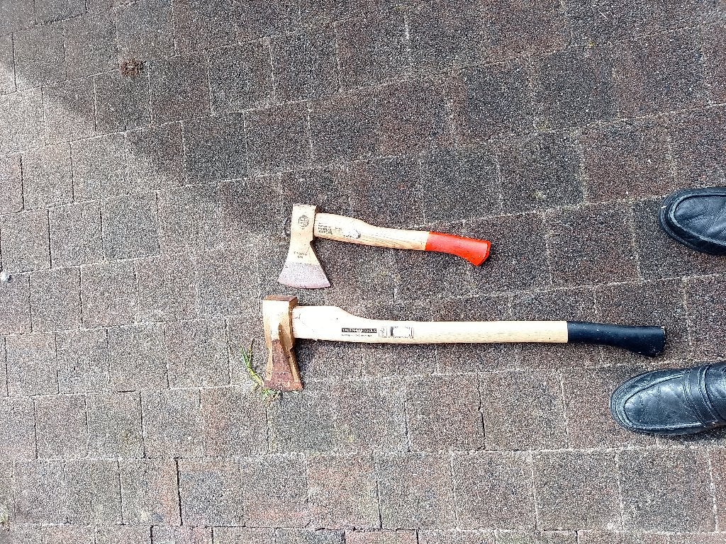 Hout klijf bijlen, Ophalen, Zo goed als nieuw, Bijl, Brico  Central Park