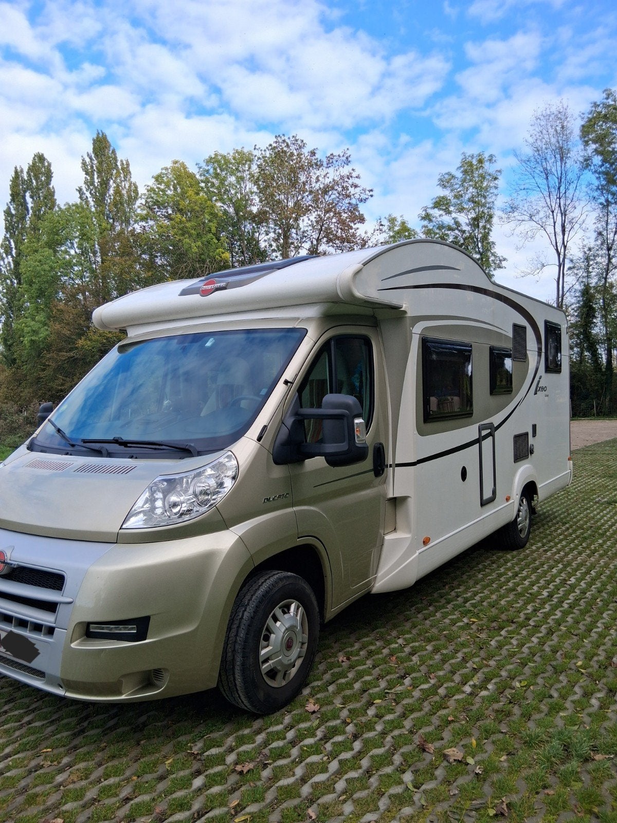 BURSTNER IXEO TIME 710  128.000 Km 2014., Caravanes & Camping, Particulier, Douche
