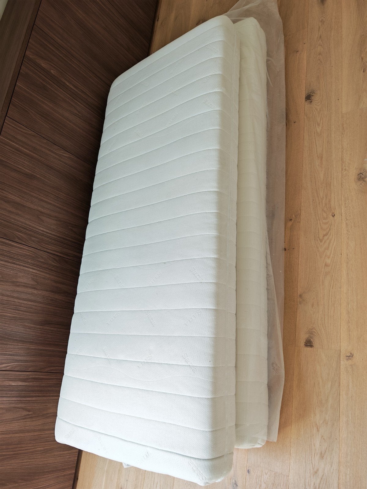Set de 2 Matelas Sana 90x200 – État Showroom – 180€ les deux, Maison & Meubles, Enlèvement