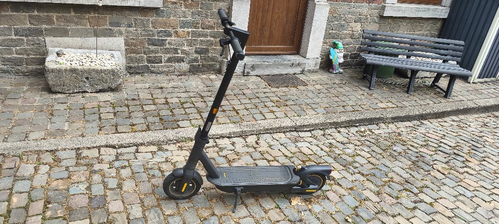 Trotinette électrique Ninebot G30 II max, Enlèvement, Comme neuf, Step électrique (E-scooter), Segway Ninebot