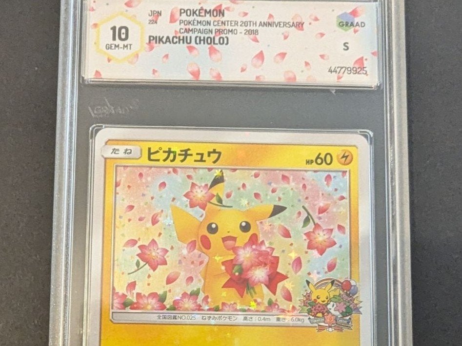 Pikachu (SM-P 224) - GRAAD 10, Ophalen, Zo goed als nieuw, Losse kaart