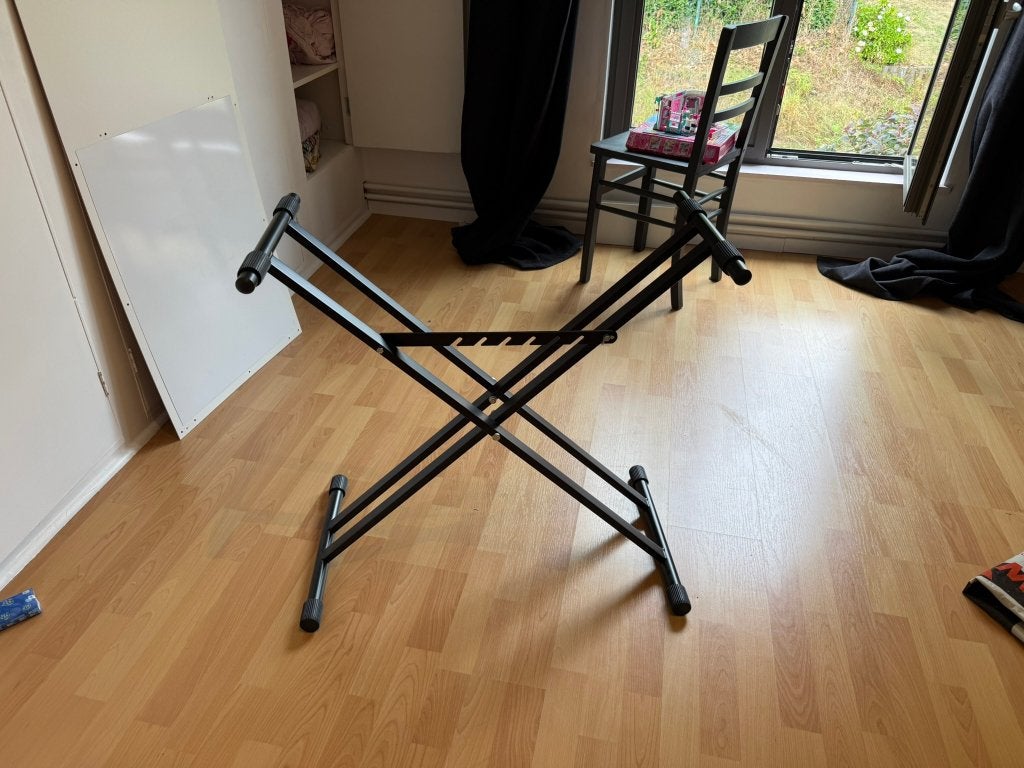 Pied de piano électrique, Muziek en Instrumenten, Standaarden, Ophalen, Zo goed als nieuw, Instrumentstandaard, Keyboard of Synthesizer