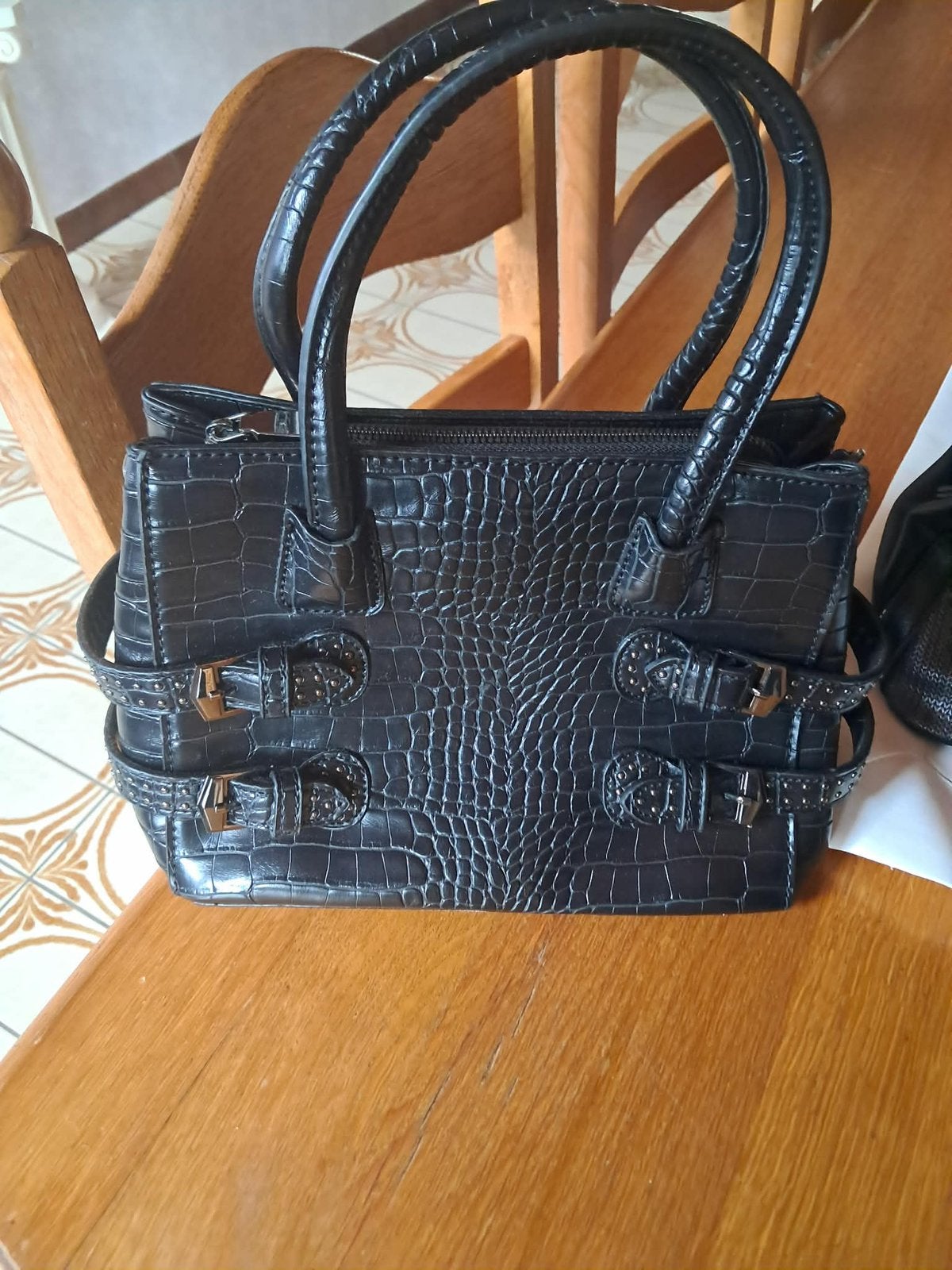 Reste 4 sacs a vendre neuf 5 euros piece, Enlèvement, Comme neuf