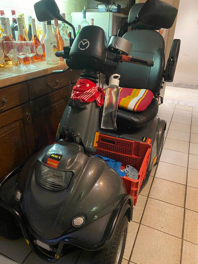 Scooter type mini Cross M 1 in zeer goede staat
