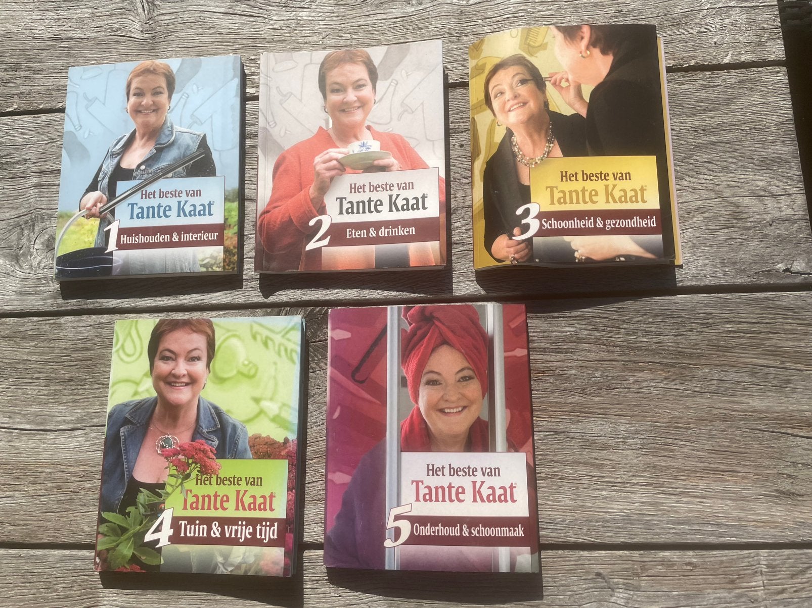 Reeks 5 boeken ‘Het beste van tante Kaat’, goede staat!, Boeken, Ophalen of Verzenden, Gelezen