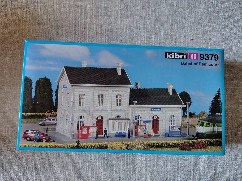 Kibri HO 9379 Belgisch station Remicourt, Overige merken, Gelijkstroom of Wisselstroom, Brug, Tunnel of Gebouw, Nieuw