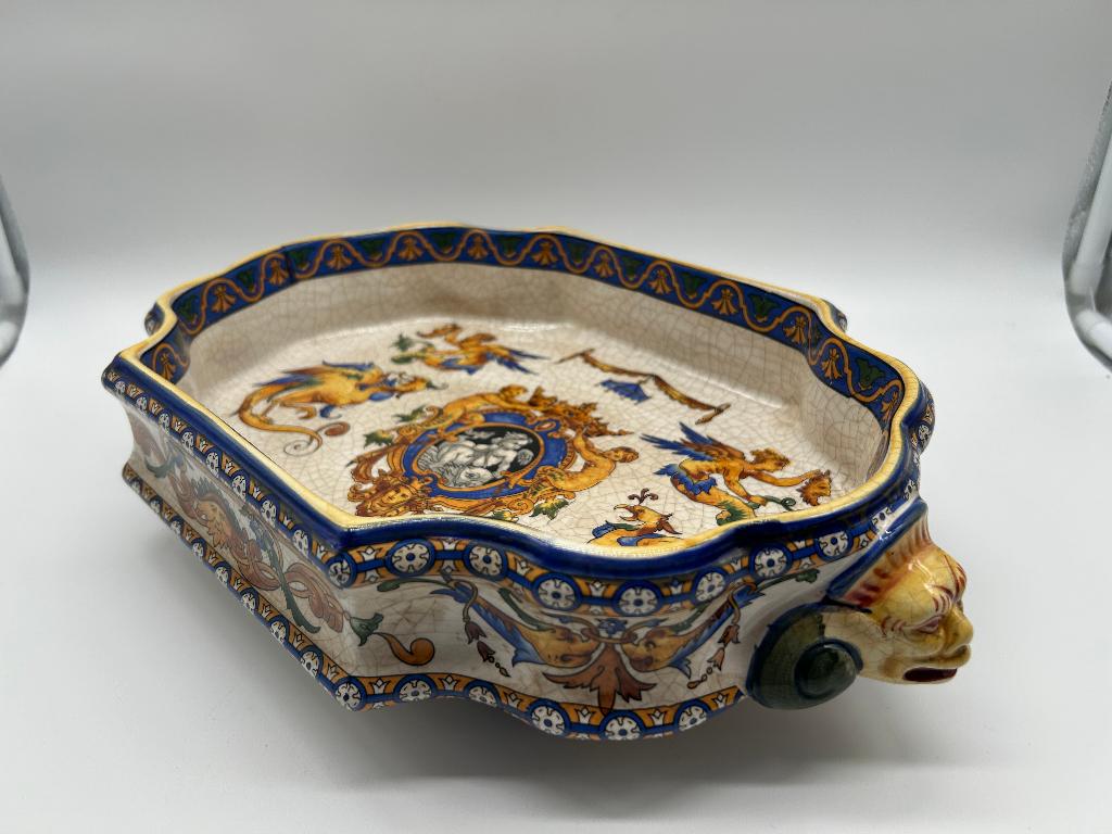 Centre de table en faïence dans le goût de GIEN, Antiquités & Art, Antiquités | Céramique & Poterie, Enlèvement ou Envoi