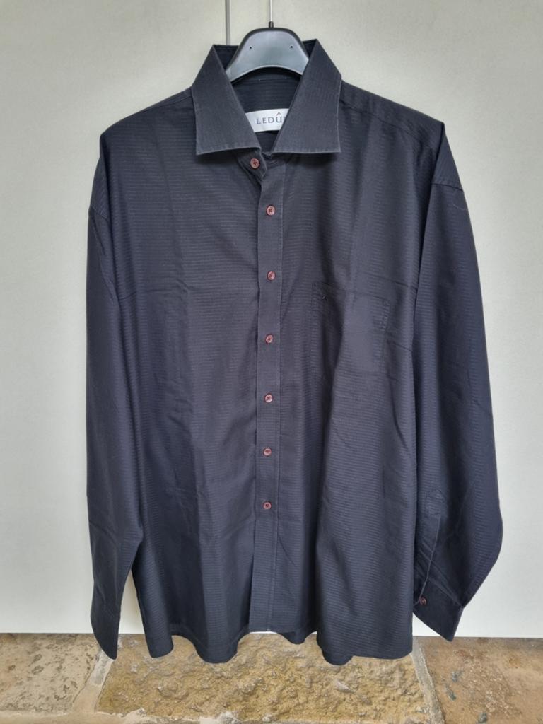 Chemise noire Ledûb taille 42, Vêtements | Hommes, Tour de cou 41/42 (L), Enlèvement ou Envoi, Ledûb, Comme neuf