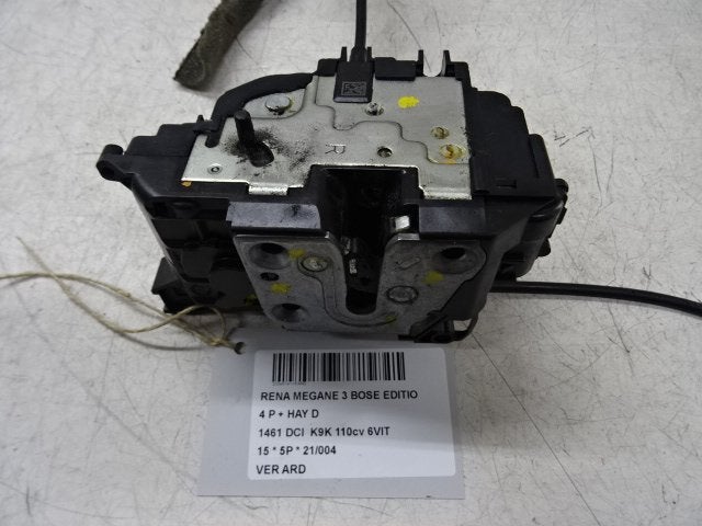 SERRURE DE PORTE ARRIÈRE DROITE Megane III Berline (BZ), Utilisé, Arrière, Renault