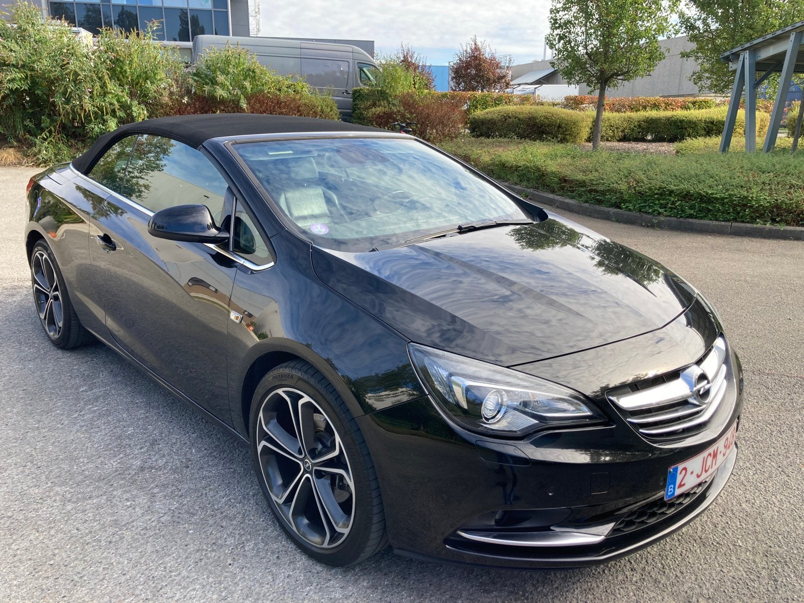 À vendre Opel cascada 2018, 70 000 km. Essence euros 6B, Autos, Cuir, Achat, Euro 6, Cabriolet