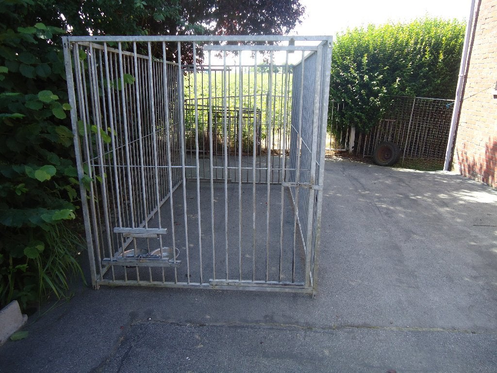 hondenren 3 meter op 2 meter met eet en drinkpotten, Dieren en Toebehoren, Ophalen