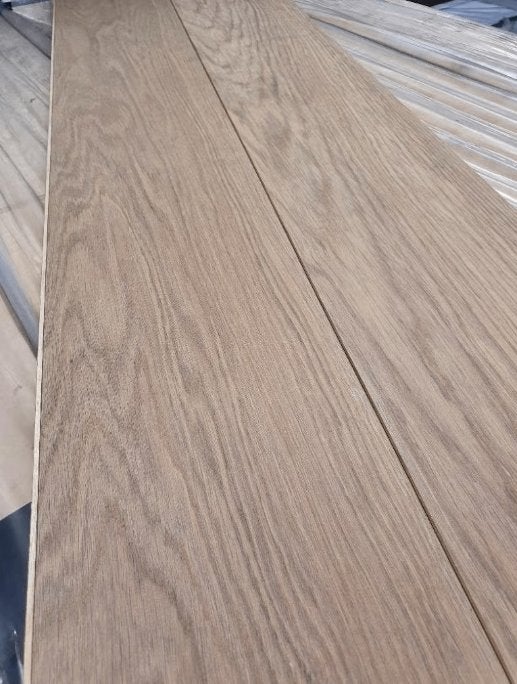 RESTE : 69,2 M2, PLATEAU EN CHÊNE, 18 CM DE LARGE, FUMÉ ET, Enlèvement