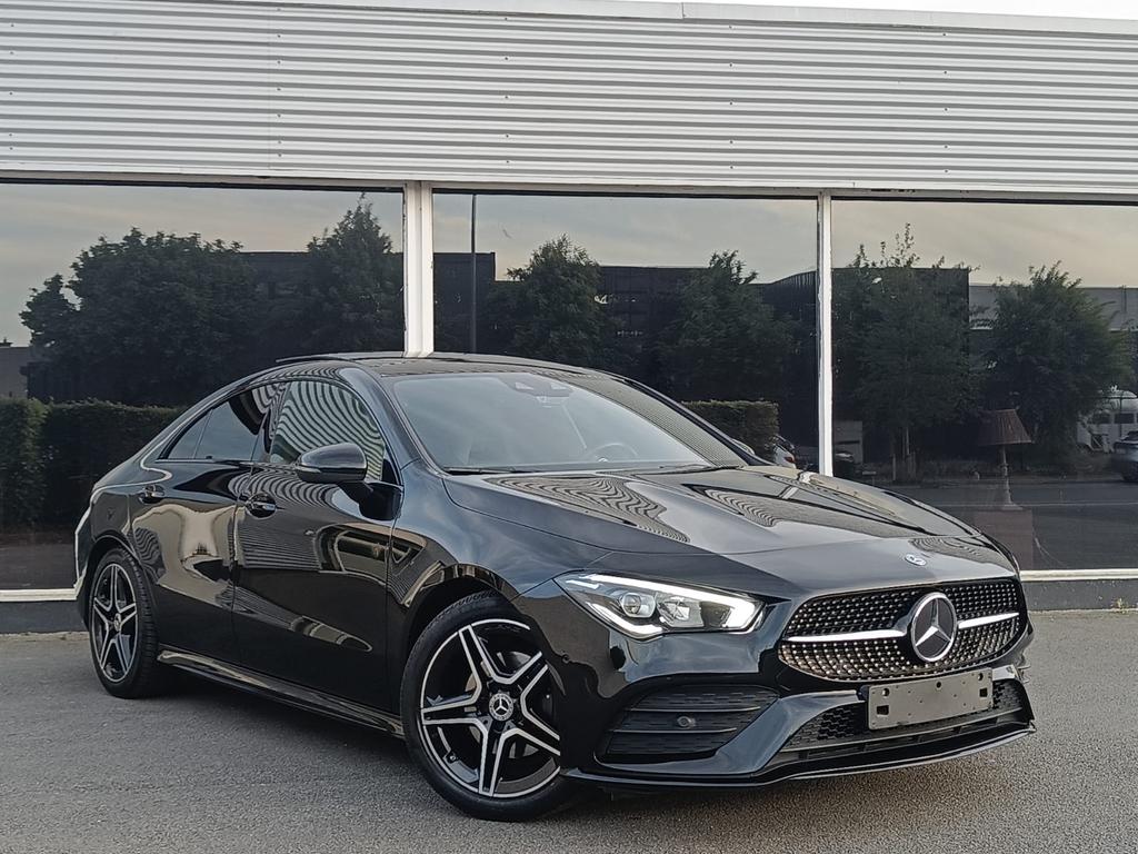 Mercedes-Benz CLA 180 AUTOMATIQUE AMG LINE EN PARFAIT ÉTAT!, Autos, 100 kW, Achat, Entretenue par le concessionnaire, Noir