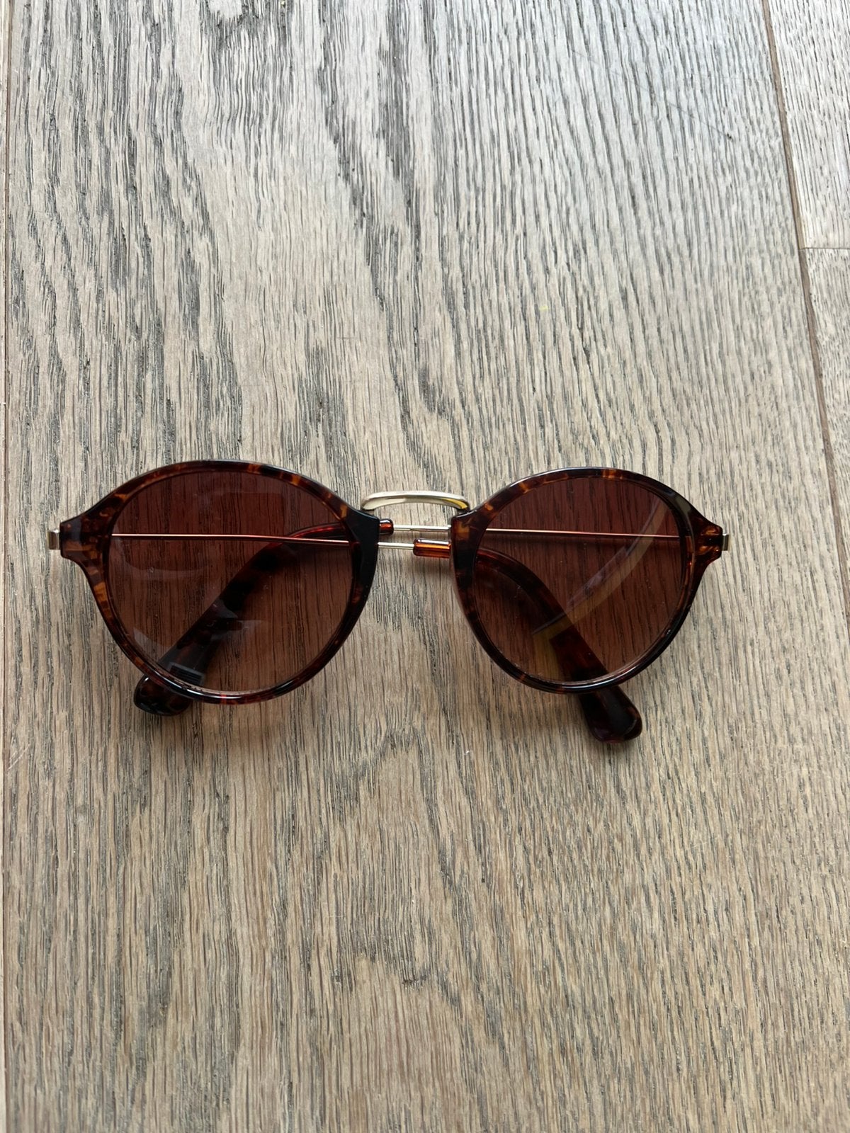 Lunettes de soleil Pearl Opticien, Autres marques, Comme neuf, Brun, Enlèvement