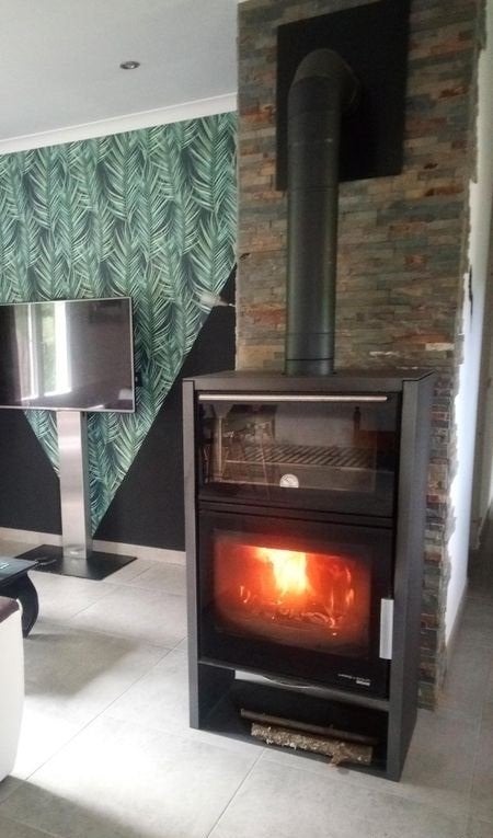 Poêle à bois avec four intégré 7,8 kW – Bûches de 50 cm, Maison & Meubles, Comme neuf, Bois, Autoportant, Poêle à bois