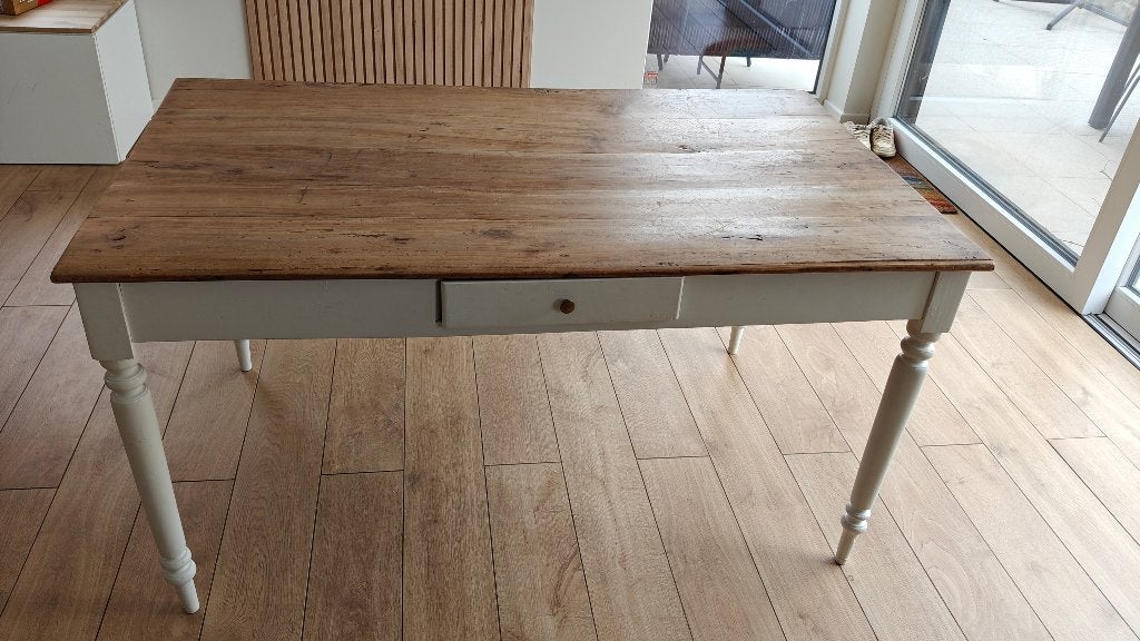 Ancienne table, 100 à 150 cm, Quatre personnes, Enlèvement, Utilisé
