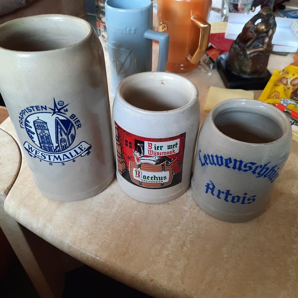 Bierpotten , allerlei merken . Westmalle expo '58 ., Verzamelen, Biermerken, Ophalen of Verzenden