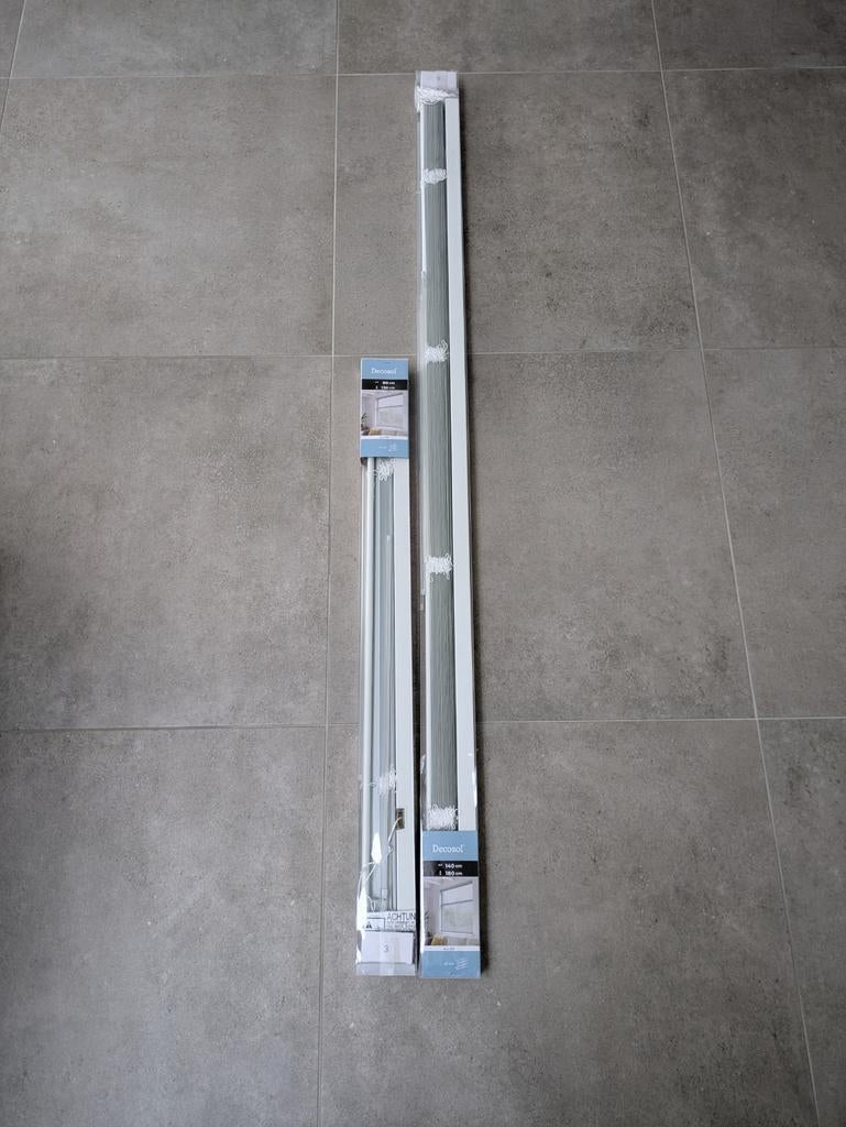 2 stuks met witte aluminium lamellen. Ook apart te koop!, Enlèvement